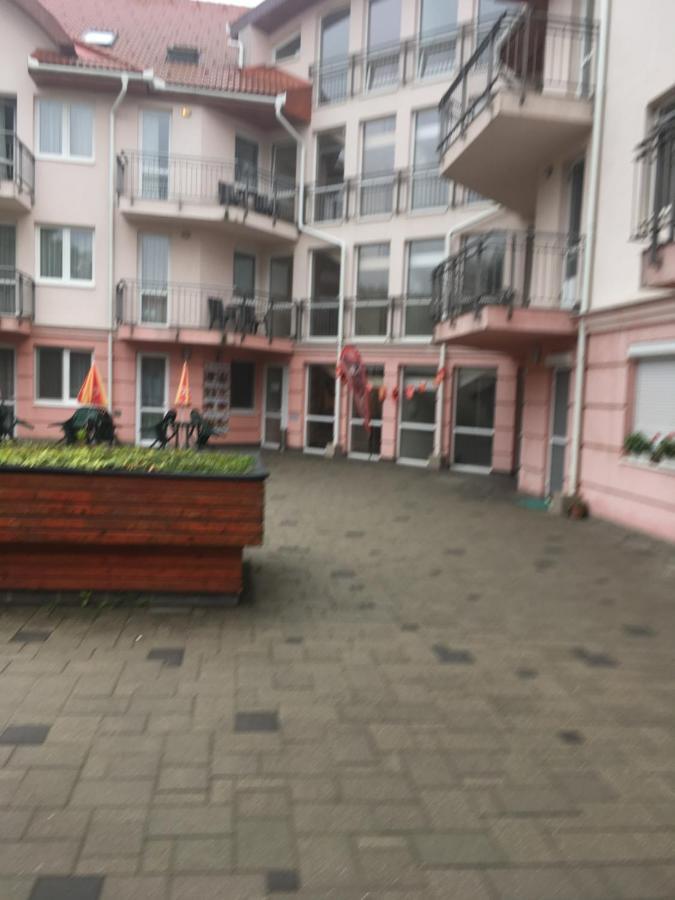 Relax Wellness Manzard Hajduszoboszlo Apartment Exterior photo