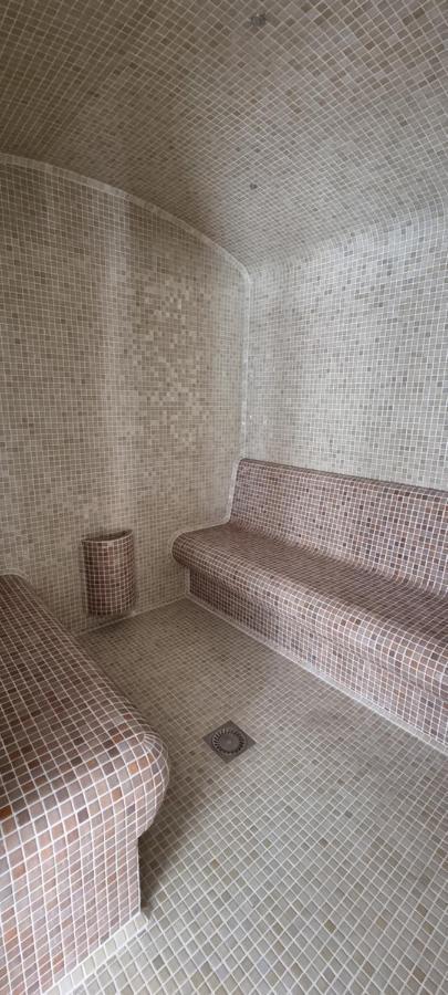 Relax Wellness Manzard Hajduszoboszlo Apartment Exterior photo